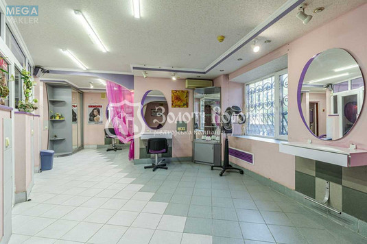 Продаж комерційної нерухомості, 68&nbsp;кв.м, <a class="location-link" href="/kiev/" title="Недвижимость Київ">Київ</a>, <a class="location-link" href="/kiev/darnickij/" title="Недвижимость Дарницький район">Дарницький р-н</a>, Новодарницька вул., 6 (изображение 1)