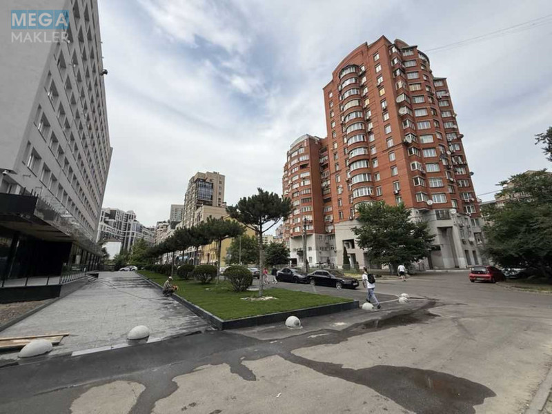 Продаж 3 кімнатної квартири (126/?/21,5), 7 пов. 15 пов. будинку, <a class="location-link" href="/kiev/" title="Недвижимость Київ">Київ</a>, <a class="location-link" href="/kiev/shevchenkovskij/" title="Недвижимость Шевченківський район">Шевченківський р-н</a>, Золотоустівська вул., 10-12 (изображение 1)