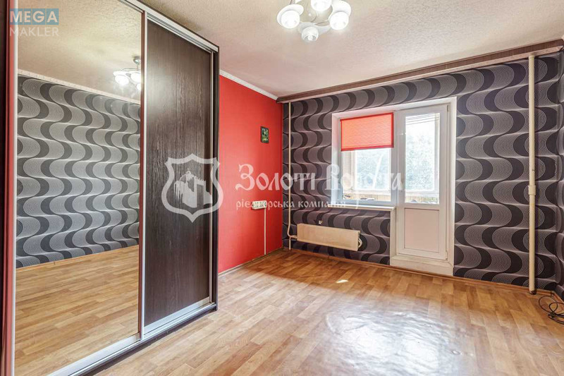 Продаж 3 кімнатної квартири (72/42/7,2), 2 пов. 10 пов. будинку, <a class="location-link" href="/kiev/" title="Недвижимость Київ">Київ</a>, <a class="location-link" href="/kiev/darnickij/" title="Недвижимость Дарницький район">Дарницький р-н</a>, Тростянецька вул., 8 (изображение 1)