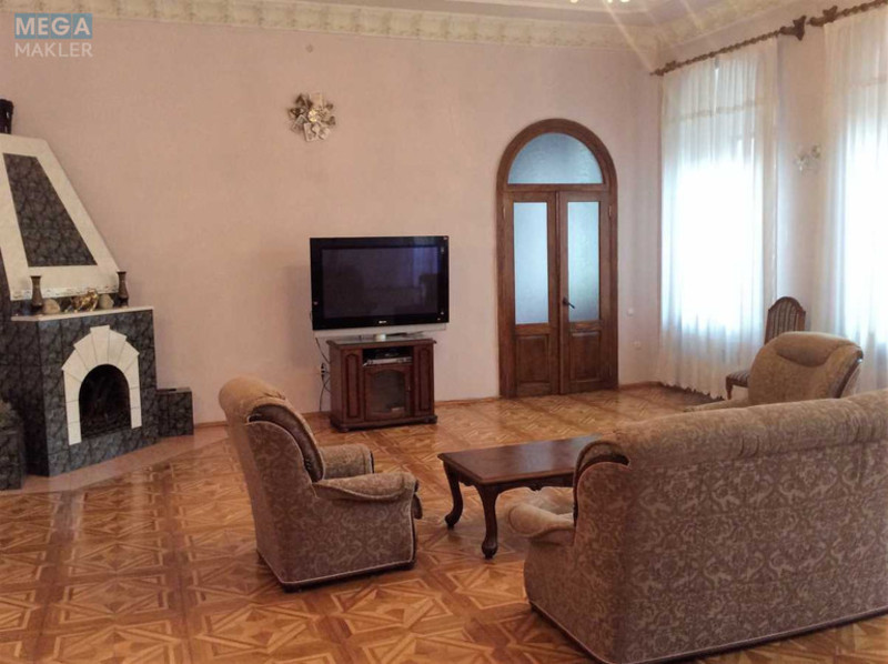 Оренда 4 кімнатні квартири, <a class="location-link" href="/odessa/" title="Недвижимость Одеса">Одеса</a>, <a class="location-link" href="/odessa/primorskij/" title="Недвижимость Приморський район">Приморський р-н</a>, Лермонтовский переулок, 13 (изображение 1)