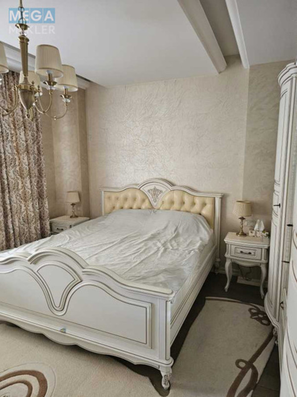 Продаж 4 кімнатної квартири (162/60/17), 3 пов. 10 пов. будинку, <a class="location-link" href="/kiev/" title="Недвижимость Київ">Київ</a>, <a class="location-link" href="/kiev/obolonskij/" title="Недвижимость Оболонський район">Оболонський р-н</a>, Оболонська Набережна вул., 3 (изображение 1)