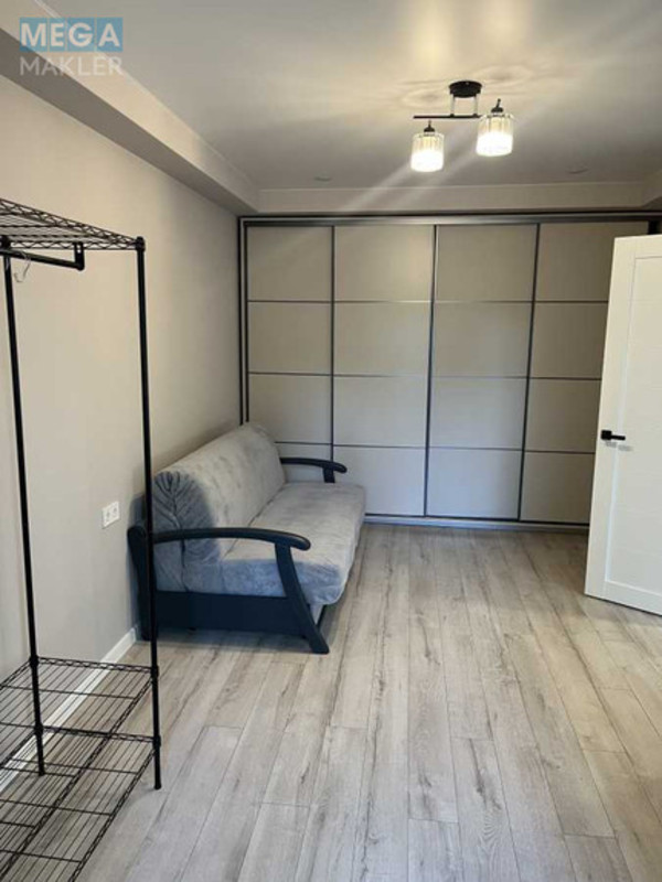 Оренда 1 кімнатної квартири, <a class="location-link" href="/kiev/" title="Недвижимость Київ">Київ</a>, <a class="location-link" href="/kiev/dneprovskij/" title="Недвижимость Дніпровський район">Дніпровський р-н</a>, Андрія Малишка вул., 27 (изображение 1)