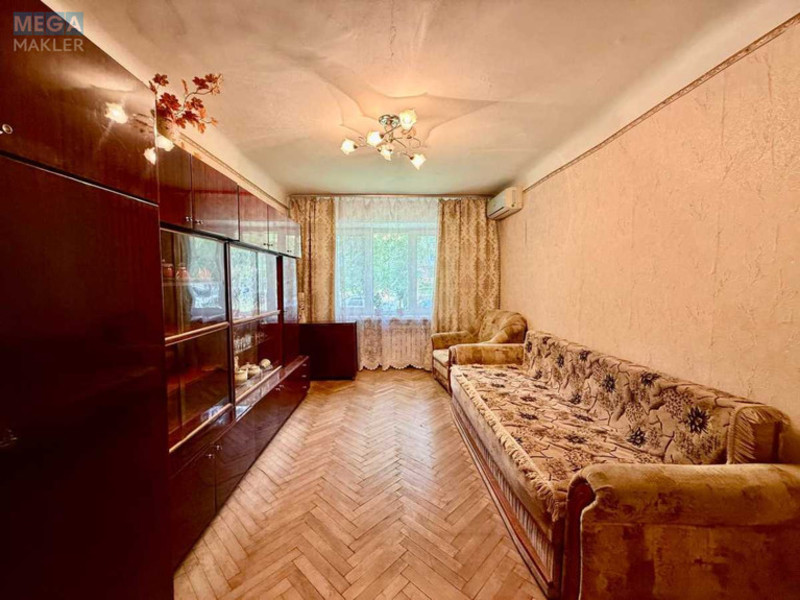 Продаж 2 кімнатної квартири (43/27/6,6), 1 пов. 5 пов. будинку, <a class="location-link" href="/kiev/" title="Недвижимость Київ">Київ</a>, <a class="location-link" href="/kiev/shevchenkovskij/" title="Недвижимость Шевченківський район">Шевченківський р-н</a>, Олены Телиги ул., 37 (изображение 1)