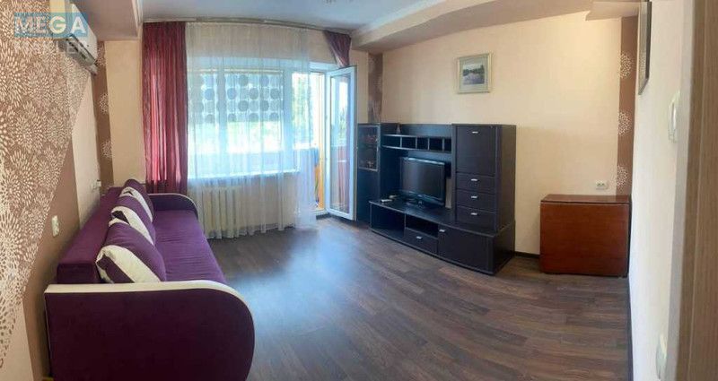Оренда 3 кімнатної квартири, <a class="location-link" href="/kiev/" title="Недвижимость Київ">Київ</a>, <a class="location-link" href="/kiev/solomenskij/" title="Недвижимость Солом'янський район">Солом'янський р-н</a>, Донца Михаила ул., 21А (изображение 1)