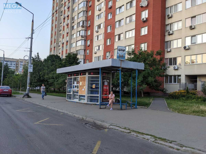 Оренда комерційної нерухомості, 18&nbsp;кв.м, под магазин, <a class="location-link" href="/kiev/" title="Недвижимость Київ">Київ</a>, <a class="location-link" href="/kiev/solomenskij/" title="Недвижимость Солом'янський район">Солом'янський р-н</a>, Івана Пулюя вул., 3 (изображение 1)