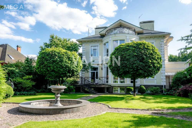 Продаж дома, 3&nbsp;поверху, 708&nbsp;кв.м, 7&nbsp;кімнат, ділянка 12&nbsp;соток, <a class="location-link" href="/kryukovshina/" title="Недвижимость Крюківщина">Крюківщина</a>, Сагайдачного, 17 (изображение 1)