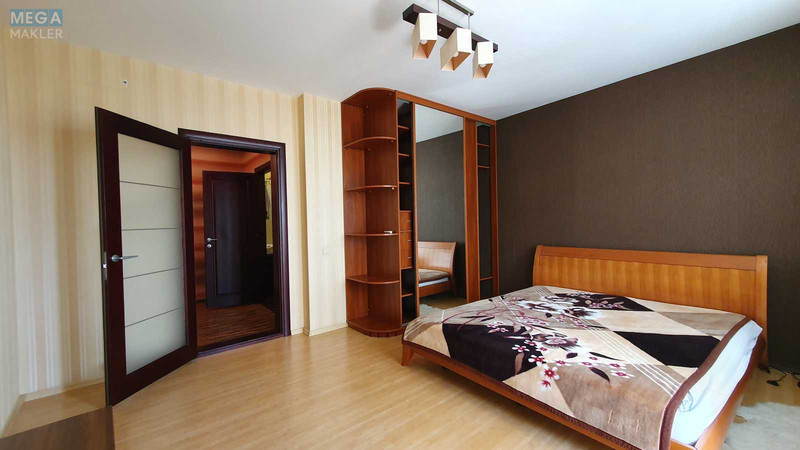 Оренда 1 кімнатної квартири, <a class="location-link" href="/kiev/" title="Недвижимость Київ">Київ</a>, <a class="location-link" href="/kiev/darnickij/" title="Недвижимость Дарницький район">Дарницький р-н</a>, Урлівська вул., 11/44 (изображение 1)