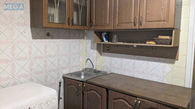 Продаж 3 кімнатної квартири (71,7/?/8,5), 9 пов. 9 пов. будинку, <a class="location-link" href="/kiev/" title="Недвижимость Київ">Київ</a>, <a class="location-link" href="/kiev/darnickij/" title="Недвижимость Дарницький район">Дарницький р-н</a>, Вірменська вул., 11 (изображение 1)