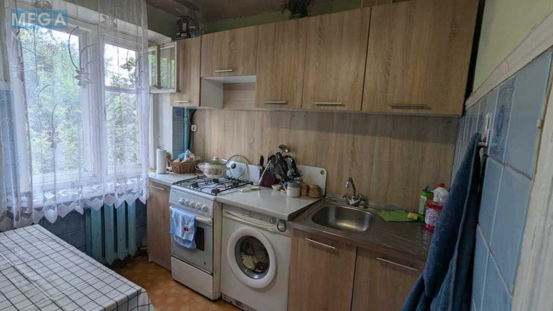 Продаж 1 кімнатної квартири (32,7/16,7/7), 3 пов. 5 пов. будинку, <a class="location-link" href="/kiev/" title="Недвижимость Київ">Київ</a>, <a class="location-link" href="/kiev/darnickij/" title="Недвижимость Дарницький район">Дарницький р-н</a>, Юрія Пасхаліна вул., 7 (изображение 1)