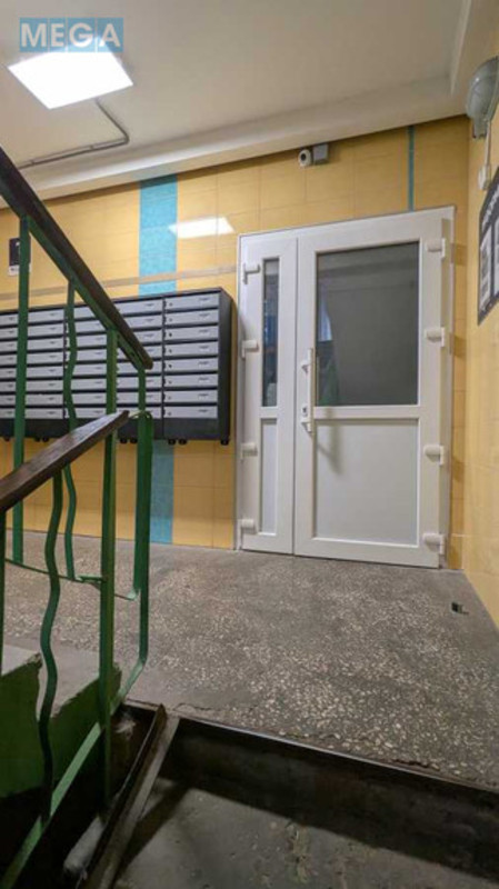 Продаж 1 кімнатної квартири (28/13/5,5), 9 пов. 9 пов. будинку, <a class="location-link" href="/kiev/" title="Недвижимость Київ">Київ</a>, <a class="location-link" href="/kiev/shevchenkovskij/" title="Недвижимость Шевченківський район">Шевченківський р-н</a>, Лукьяновская ул., 11 (изображение 1)