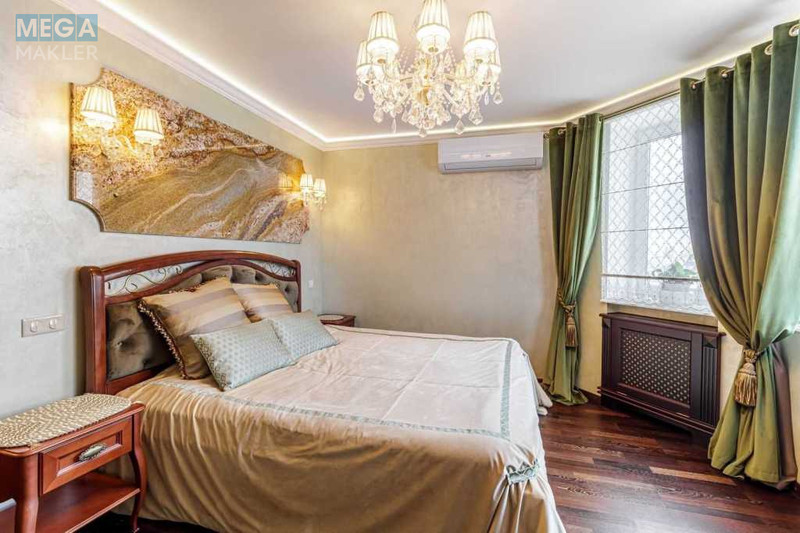 Продаж 5 кімнатної квартири (172/88/55,4), 10 пов. 11 пов. будинку, <a class="location-link" href="/sofievskaya-borshagovka/" title="Недвижимость Софіївська Борщагівка">Софіївська Борщагівка</a>, Боголюбова, 16 (изображение 1)