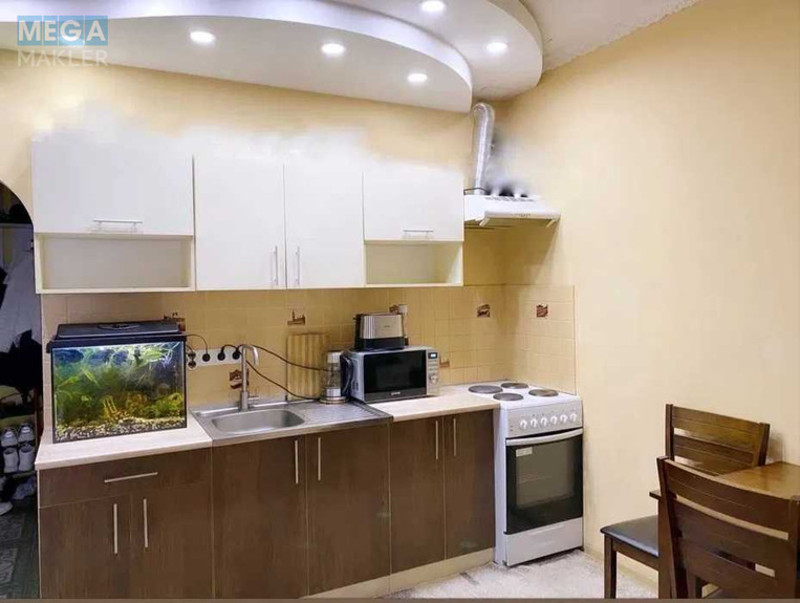 Оренда 2 кімнатної квартири, <a class="location-link" href="/kiev/" title="Недвижимость Київ">Київ</a>, <a class="location-link" href="/kiev/svyatoshinskij/" title="Недвижимость Святошинський район">Святошинський р-н</a>, Клавдіївська вул., 40г (изображение 1)