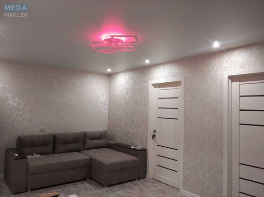 Оренда 4 кімнатні квартири, <a class="location-link" href="/odessa/" title="Недвижимость Одеса">Одеса</a>, <a class="location-link" href="/odessa/malinovskij/" title="Недвижимость Малиновський район">Малиновський р-н</a>, Генерала Петрова, 61а (изображение 1)