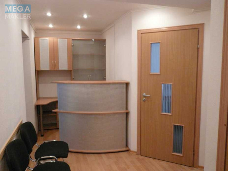 Оренда комерційної нерухомості, 44 кв.м, под офис, <a class="location-link" href="/kiev/" title="Недвижимость Київ">Київ</a>, <a class="location-link" href="/kiev/pecherskij/" title="Недвижимость Печерський район">Печерський р-н</a>, Німанська вул., 2 (изображение 1)