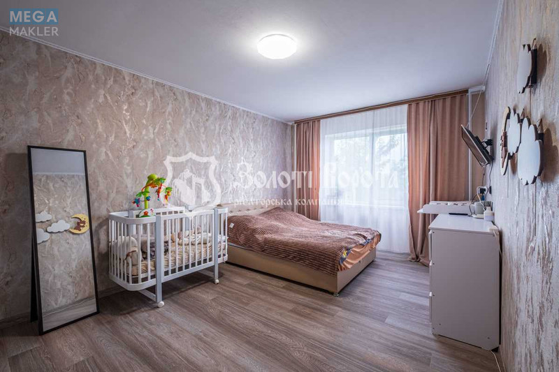 Продаж 1 кімнатної квартири (36/19/7,5), 4 пов. 9 пов. будинку, <a class="location-link" href="/kiev/" title="Недвижимость Київ">Київ</a>, <a class="location-link" href="/kiev/shevchenkovskij/" title="Недвижимость Шевченківський район">Шевченківський р-н</a>, Отто Шмідта вул., 26 (изображение 1)