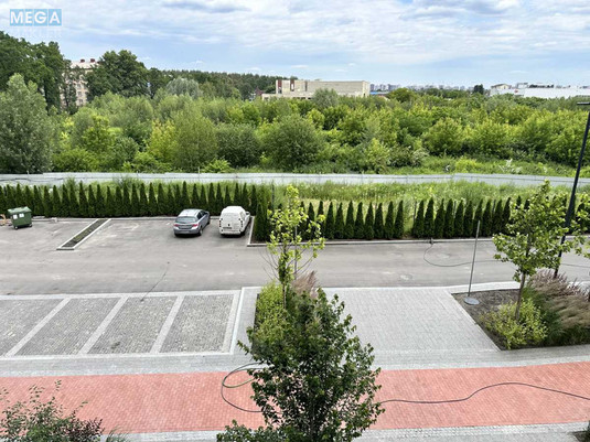 Новобудова, 13 поверхів, <a class="location-link" href="/kiev/" title="Недвижимость Київ">Київ</a>, <a class="location-link" href="/kiev/svyatoshinskij/" title="Недвижимость Святошинський район">Святошинський р-н</a>, Берковецкая ул., 4д (изображение 1)