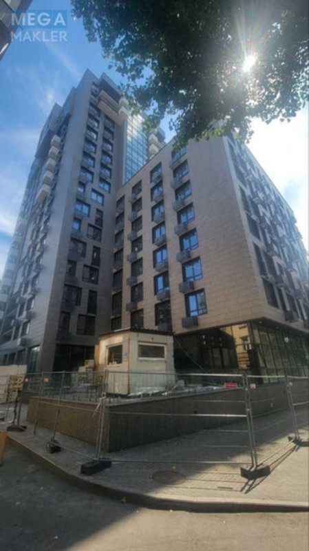 Продаж 3 кімнатної квартири (106/60/30), 13 пов. 16 пов. будинку, <a class="location-link" href="/kiev/" title="Недвижимость Київ">Київ</a>, <a class="location-link" href="/kiev/shevchenkovskij/" title="Недвижимость Шевченківський район">Шевченківський р-н</a>, Гоголівська вул., 44 (изображение 1)