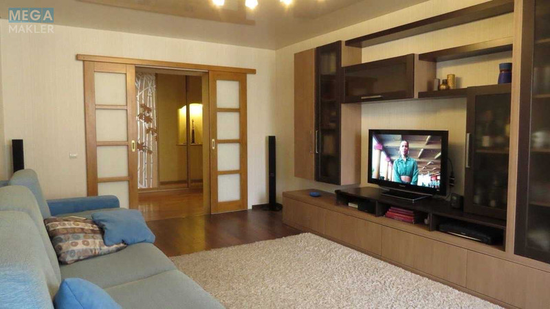 Продаж 3 кімнатної квартири (93/53/13), 9 пов. 15 пов. будинку, <a class="location-link" href="/kiev/" title="Недвижимость Київ">Київ</a>, <a class="location-link" href="/kiev/darnickij/" title="Недвижимость Дарницький район">Дарницький р-н</a>, Урлівська вул., 8 (изображение 1)