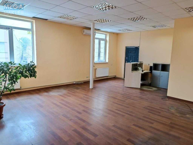 Оренда комерційної нерухомості, 102 кв.м, под офис, <a class="location-link" href="/kiev/" title="Недвижимость Київ">Київ</a>, <a class="location-link" href="/kiev/svyatoshinskij/" title="Недвижимость Святошинський район">Святошинський р-н</a>, Святошинская ул. (изображение 1)