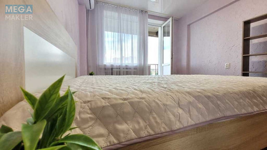 Оренда 2 кімнатної квартири, <a class="location-link" href="/kiev/" title="Недвижимость Київ">Київ</a>, <a class="location-link" href="/kiev/dneprovskij/" title="Недвижимость Дніпровський район">Дніпровський р-н</a>, Харьковское шоссе, 2А (изображение 1)