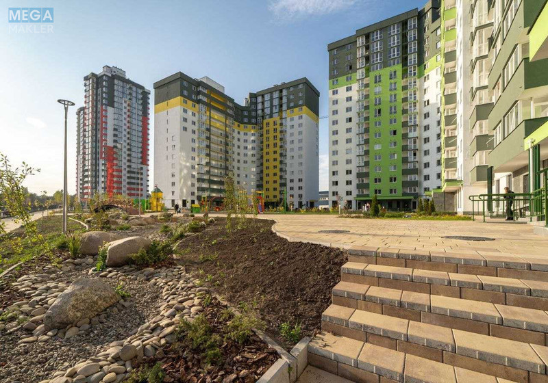 Продаж комерційної нерухомості, 95&nbsp;кв.м, под офис, <a class="location-link" href="/kiev/" title="Недвижимость Київ">Київ</a>, <a class="location-link" href="/kiev/podolskij/" title="Недвижимость Подільський район">Подільський р-н</a>, Гречко Маршала ул., 10Б (изображение 1)