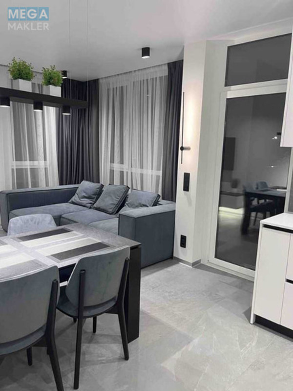 Оренда 1 кімнатної квартири, <a class="location-link" href="/kiev/" title="Недвижимость Київ">Київ</a>, <a class="location-link" href="/kiev/shevchenkovskij/" title="Недвижимость Шевченківський район">Шевченківський р-н</a>, Салютна вул., 2 (изображение 1)