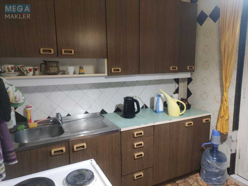 Оренда 2 кімнатної квартири, <a class="location-link" href="/kiev/" title="Недвижимость Київ">Київ</a>, <a class="location-link" href="/kiev/goloseevskij/" title="Недвижимость Голосіївський район">Голосіївський р-н</a>, Феодосийская ул., 8 (изображение 1)