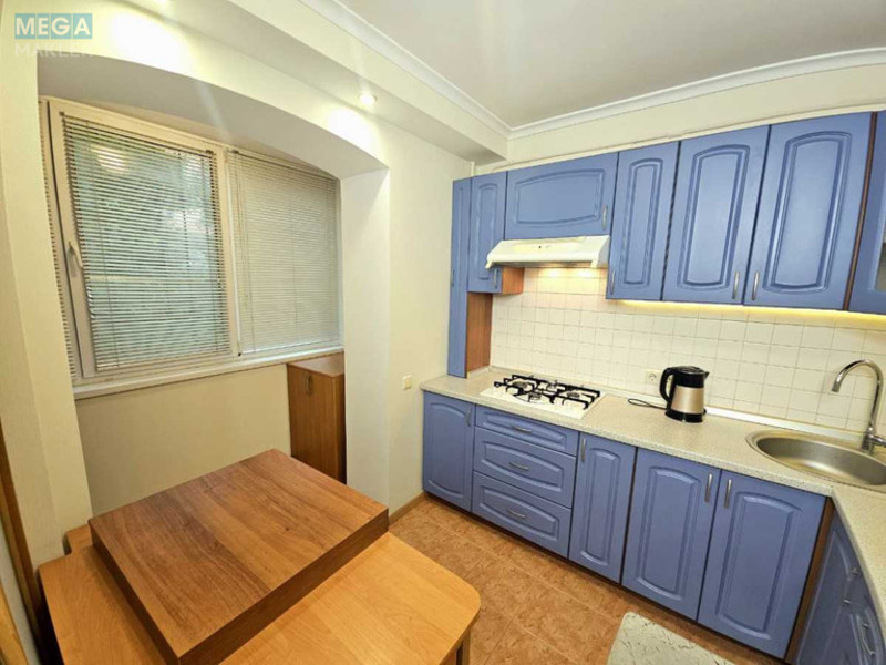 Оренда 2 кімнатної квартири, <a class="location-link" href="/kiev/" title="Недвижимость Київ">Київ</a>, <a class="location-link" href="/kiev/shevchenkovskij/" title="Недвижимость Шевченківський район">Шевченківський р-н</a>, Виктора Ярмолы ул., 28/32 (изображение 1)