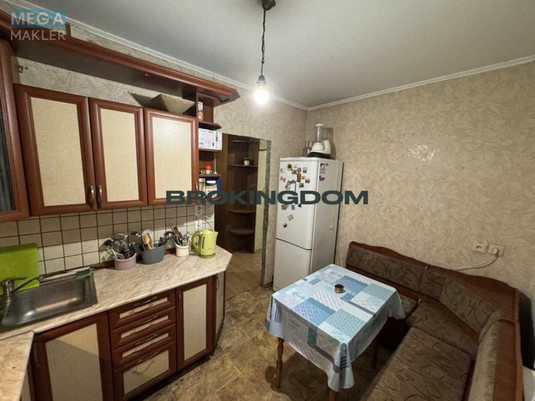 Продаж 3 кімнатної квартири (82/42/8), 1 пов. 13 пов. будинку, <a class="location-link" href="/kiev/" title="Недвижимость Київ">Київ</a>, <a class="location-link" href="/kiev/solomenskij/" title="Недвижимость Солом'янський район">Солом'янський р-н</a>, Комарова Космонавта пр-т, 10а (изображение 1)