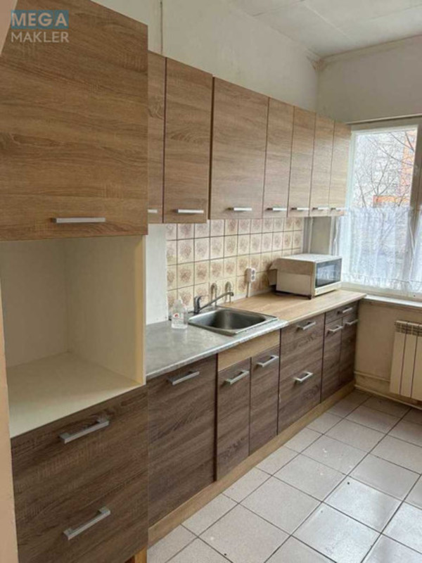 Оренда дома, <a class="location-link" href="/kiev/" title="Недвижимость Київ">Київ</a>, <a class="location-link" href="/kiev/shevchenkovskij/" title="Недвижимость Шевченківський район">Шевченківський р-н</a>, Квітучий пров., 12 (изображение 1)