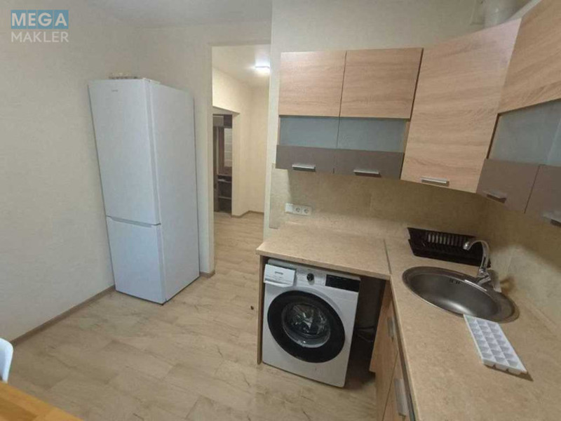 Продаж 2 кімнатної квартири (55,9/29,8/8,3), 1 пов. 16 пов. будинку, <a class="location-link" href="/kiev/" title="Недвижимость Київ">Київ</a>, <a class="location-link" href="/kiev/podolskij/" title="Недвижимость Подільський район">Подільський р-н</a>, Квітневий пров., 10 (изображение 1)