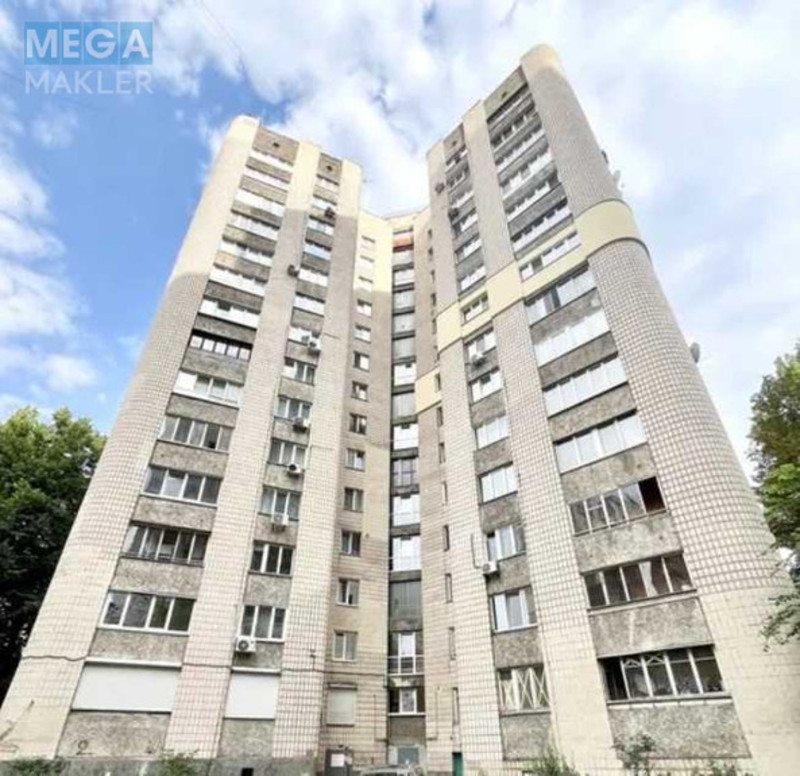 Продаж 3 кімнатної квартири (92/56/10), 9 пов. 14 пов. будинку, <a class="location-link" href="/kiev/" title="Недвижимость Київ">Київ</a>, <a class="location-link" href="/kiev/shevchenkovskij/" title="Недвижимость Шевченківський район">Шевченківський р-н</a>, Тургеневская ул., 29-33 (изображение 1)