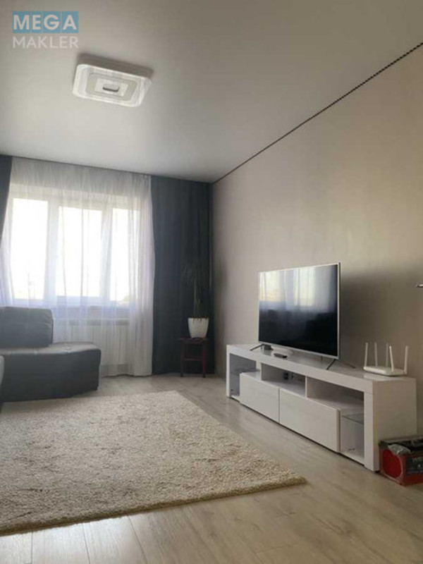 Продаж 3 кімнатної квартири (80/50/10), 9 пов. 10 пов. будинку, <a class="location-link" href="/kiev/" title="Недвижимость Київ">Київ</a>, <a class="location-link" href="/kiev/solomenskij/" title="Недвижимость Солом'янський район">Солом'янський р-н</a>, Татьяны Яблонской ул., 1 (изображение 1)