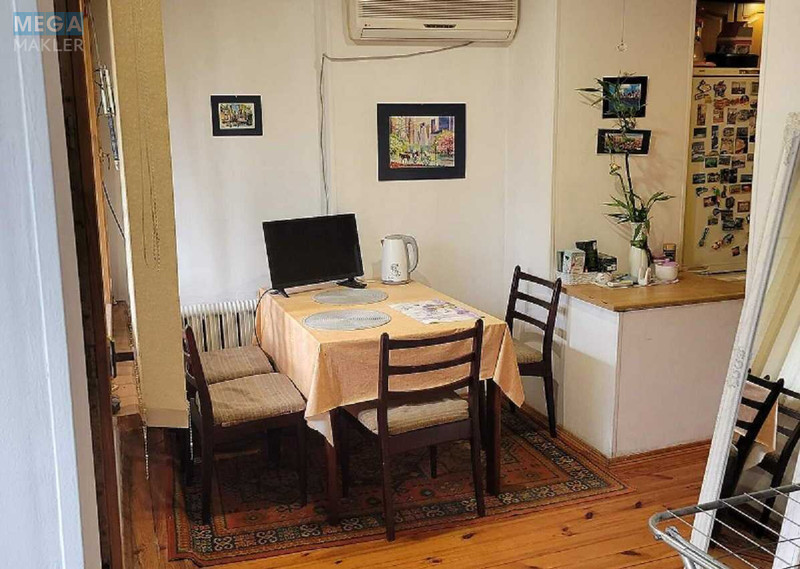 Продаж 3 кімнатної квартири (90/55/10), 3 пов. 8 пов. будинку, <a class="location-link" href="/kiev/" title="Недвижимость Київ">Київ</a>, <a class="location-link" href="/kiev/shevchenkovskij/" title="Недвижимость Шевченківський район">Шевченківський р-н</a>, Победы просп., 60 (изображение 1)