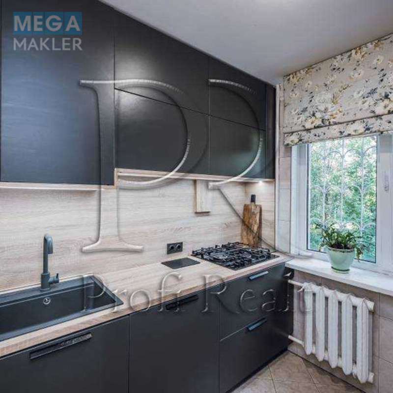 Продаж 3 кімнатної квартири (57/32/7), 1 пов. 5 пов. будинку, <a class="location-link" href="/kiev/" title="Недвижимость Київ">Київ</a>, <a class="location-link" href="/kiev/solomenskij/" title="Недвижимость Солом'янський район">Солом'янський р-н</a>, Василенка Миколи вулиця, 23 (изображение 1)