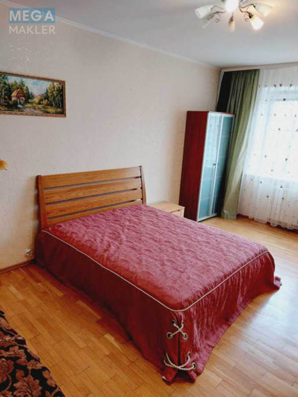 Оренда 2 кімнатної квартири, <a class="location-link" href="/kiev/" title="Недвижимость Київ">Київ</a>, <a class="location-link" href="/kiev/darnickij/" title="Недвижимость Дарницький район">Дарницький р-н</a>, Анны Ахматовой ул., 15 (изображение 1)