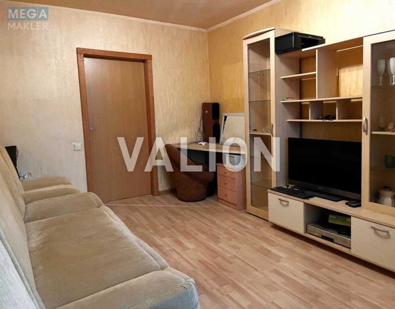 Продаж 3 кімнатної квартири (57,6/39/5,7), 5 пов. 5 пов. будинку, <a class="location-link" href="/kiev/" title="Недвижимость Київ">Київ</a>, <a class="location-link" href="/kiev/solomenskij/" title="Недвижимость Солом'янський район">Солом'янський р-н</a>, Курська вул., 18 (изображение 1)