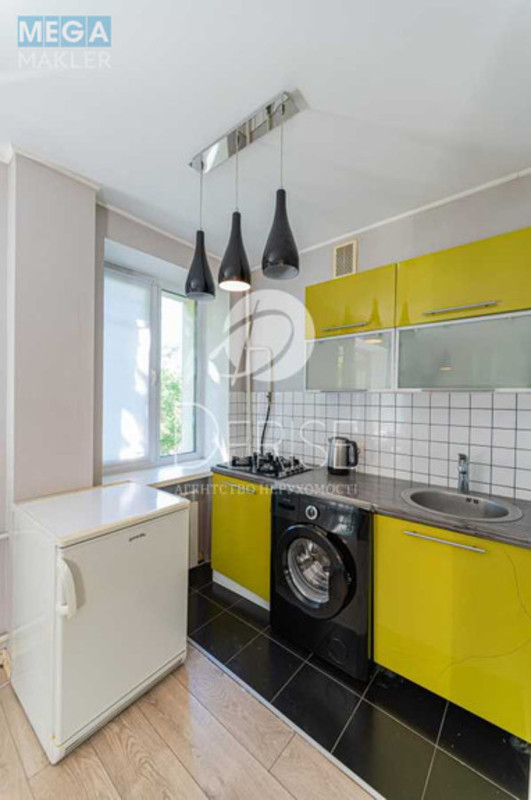 Продаж 1 кімнатної квартири (32/12,2/4,4), 2 пов. 5 пов. будинку, <a class="location-link" href="/kiev/" title="Недвижимость Київ">Київ</a>, <a class="location-link" href="/kiev/pecherskij/" title="Недвижимость Печерський район">Печерський р-н</a>, Костя Гордієнка пров., 3 (изображение 1)