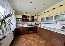 Продаж дома, 3 поверху, 322 кв.м, 6 кімнат, ділянка 6 соток