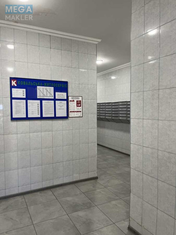 Продаж комерційної нерухомості, 87&nbsp;кв.м, под офис, <a class="location-link" href="/kiev/" title="Недвижимость Київ">Київ</a>, <a class="location-link" href="/kiev/darnickij/" title="Недвижимость Дарницький район">Дарницький р-н</a>, Николая Бажана просп., 10 (изображение 1)