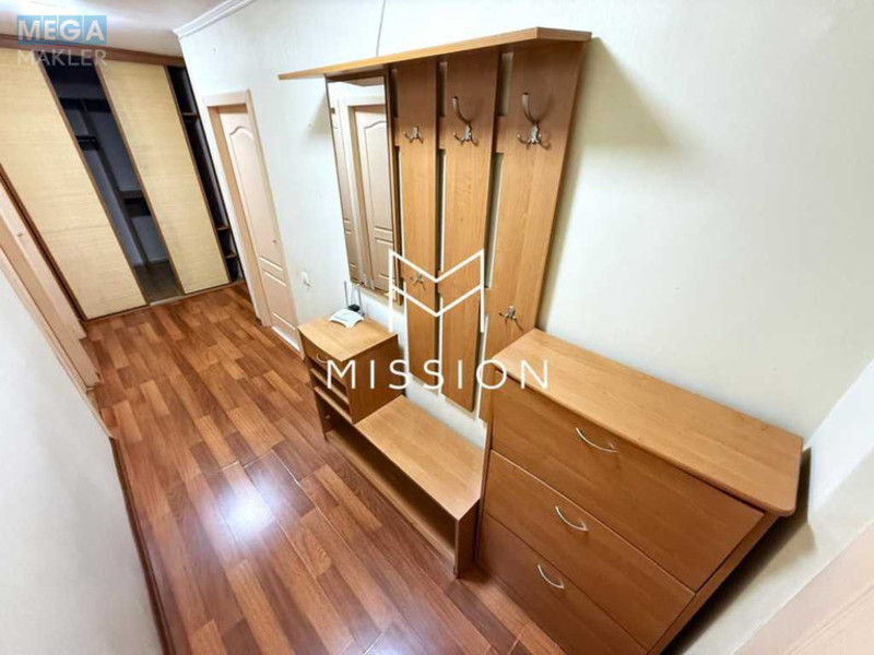 Продаж 3 кімнатної квартири (71/45,6/8), 1 пов. 16 пов. будинку, <a class="location-link" href="/kiev/" title="Недвижимость Київ">Київ</a>, <a class="location-link" href="/kiev/dneprovskij/" title="Недвижимость Дніпровський район">Дніпровський р-н</a>, Князя Романа Мстиславича вул., 8 (изображение 1)