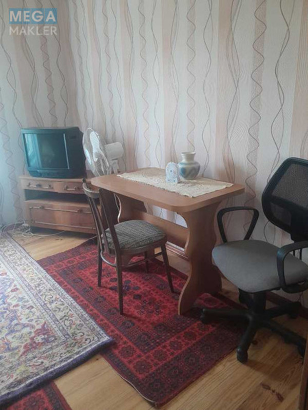 Оренда дома, <a class="location-link" href="/kiev/" title="Недвижимость Київ">Київ</a>, <a class="location-link" href="/kiev/svyatoshinskij/" title="Недвижимость Святошинський район">Святошинський р-н</a>, Узинська вул., 5 (изображение 1)