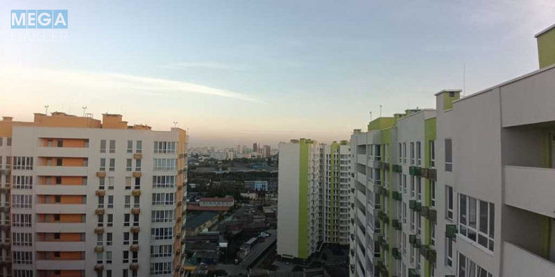 Продаж 3 кімнатної квартири (130/?/15), 16 пов. 17 пов. будинку, <a class="location-link" href="/kiev/" title="Недвижимость Київ">Київ</a>, <a class="location-link" href="/kiev/svyatoshinskij/" title="Недвижимость Святошинський район">Святошинський р-н</a>, Перемоги просп., 67в (изображение 1)