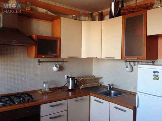 Продаж 1 кімнатної квартири (35/?/8), 11 пов. 16 пов. будинку, <a class="location-link" href="/kiev/" title="Недвижимость Київ">Київ</a>, <a class="location-link" href="/kiev/solomenskij/" title="Недвижимость Солом'янський район">Солом'янський р-н</a>, Солом`янська вул., 41 (изображение 1)