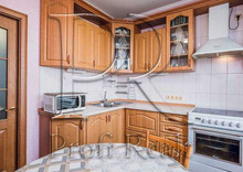 Продаж 3 кімнатної квартири (72/42/8), 16 пов. 17 пов. будинку