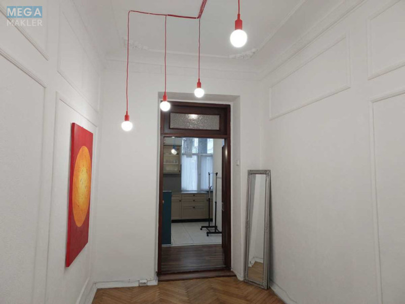 Продаж 3 кімнатної квартири (53/?/?), 1 пов. 4 пов. будинку, <a class="location-link" href="/kiev/" title="Недвижимость Київ">Київ</a>, <a class="location-link" href="/kiev/pecherskij/" title="Недвижимость Печерський район">Печерський р-н</a>, Лютеранская ул., 27-29 (изображение 1)