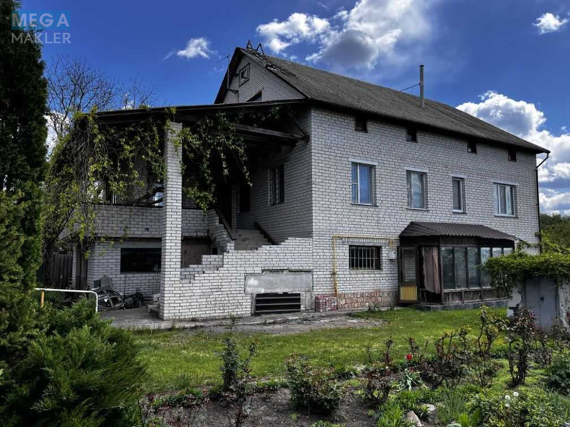 Продаж дома, 2 поверху, 238 кв.м, 4 кімнати, ділянка 13 соток, <a class="location-link" href="/tomashovka-selo-kv/" title="Недвижимость Томашівка">Томашівка</a>, Лесі Українки, 41 (изображение 1)