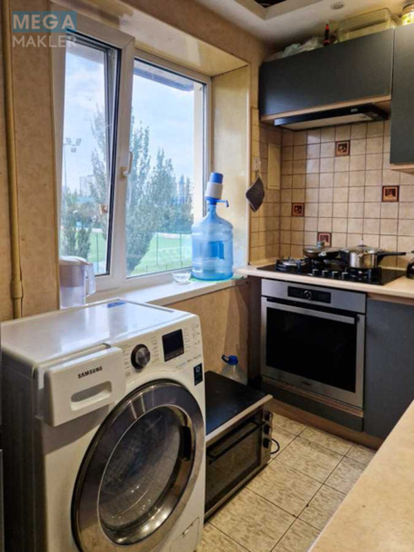 Продаж 3 кімнатної квартири (59/40/7), 4 пов. 9 пов. будинку, <a class="location-link" href="/kiev/" title="Недвижимость Київ">Київ</a>, <a class="location-link" href="/kiev/obolonskij/" title="Недвижимость Оболонський район">Оболонський р-н</a>, Иорданская ул., 18 (изображение 1)
