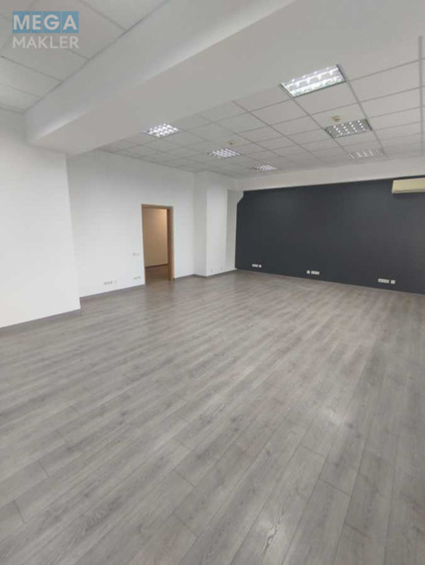 Оренда комерційної нерухомості, 70&nbsp;кв.м, под офис, <a class="location-link" href="/kiev/" title="Недвижимость Київ">Київ</a>, <a class="location-link" href="/kiev/dneprovskij/" title="Недвижимость Дніпровський район">Дніпровський р-н</a>, Евгения Сверстюка ул., 11 (изображение 1)
