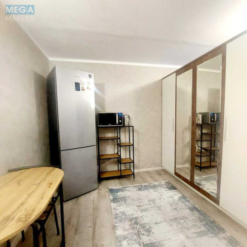 Продаж 1 кімнатної квартири (28/?/?), 7 пов. 9 пов. будинку, <a class="location-link" href="/kiev/" title="Недвижимость Київ">Київ</a>, <a class="location-link" href="/kiev/solomenskij/" title="Недвижимость Соломенский район">Соломенский р-н</a>, Космонавта Волкова ул., 10А (изображение 1)